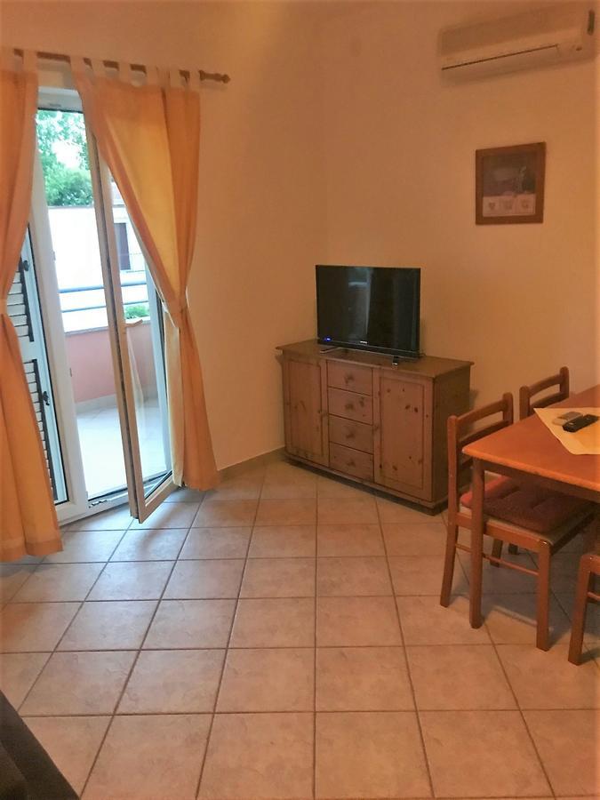 Apartments Juran Sukošan エクステリア 写真